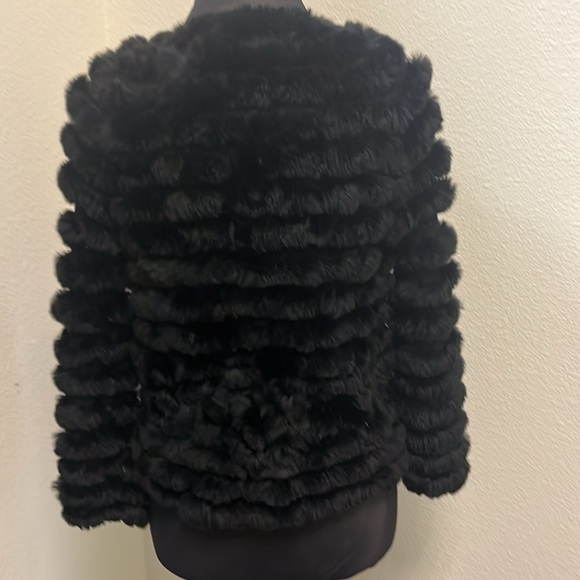 VINTAGE BCBG RABBIT FUR JACKET - Picture 4 of 6